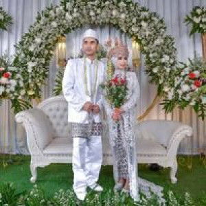 Rizka Yuni Purwati profile icon