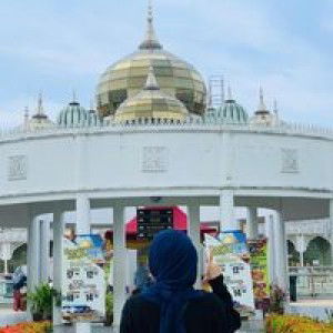 Syahirah Azam profile icon