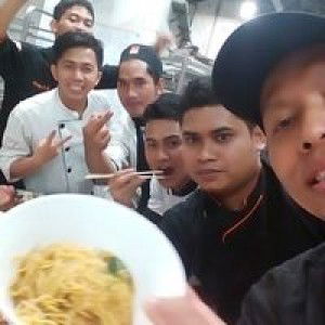 Ulfi Izdihar profile icon