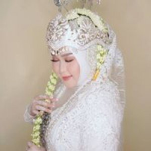 Rahma Dita profile icon