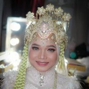 Vina Khiyaratunnisa profile icon