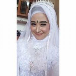 Ratna Triana profile icon