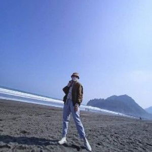 Adi Rahayu profile icon