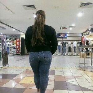 Azyrah Azizan profile icon