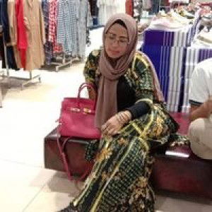 Sri Yuni profile icon