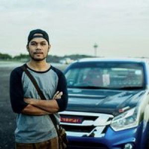 Kon Nikon profile icon