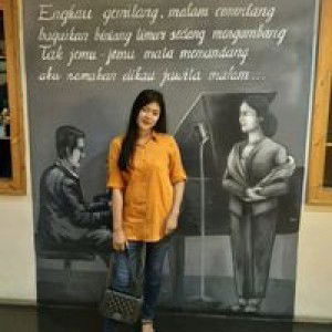 Yulia Santi profile icon