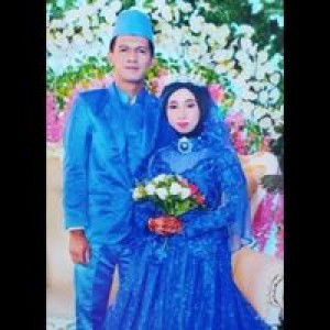 Dewi lili s profile icon