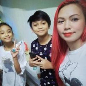 Queen Rose Kempis Esguerra profile icon