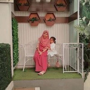 Riana Grandies Handayani profile icon