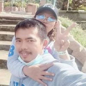 John Mahr L Bolambot profile icon