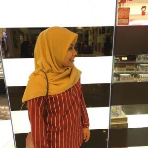 Azizah Zahari profile icon