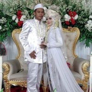 Sri Suhersi profile icon