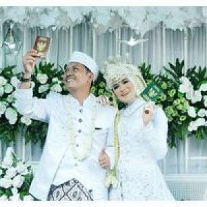 Deratna Ratna profile icon