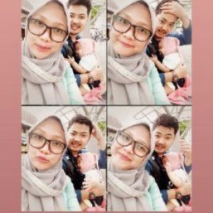 indri meylani profile icon