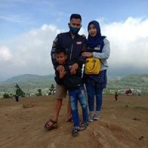 Tyaz Diningrat profile icon