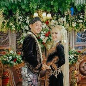 Feni Dwi P profile icon