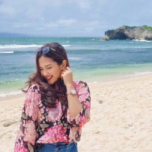 Dina Rizka Faidhani profile icon