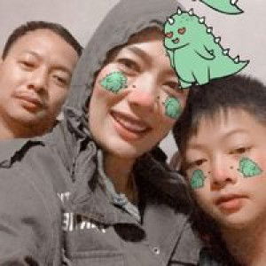 อ้อม เจริญเครื่องเขียนบ้านแยง profile icon