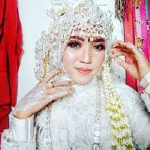 Maya Lestarii profile icon