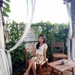 Yuli Wahyuni profile icon