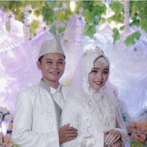 Dian Sugia profile icon