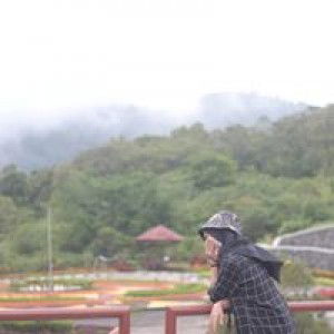 Emi Rosela profile icon