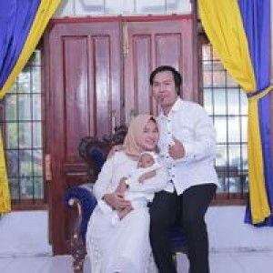 Elis Dwi Yuniarsih profile icon