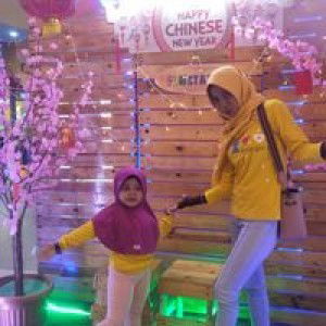 Siti Munadiroh profile icon