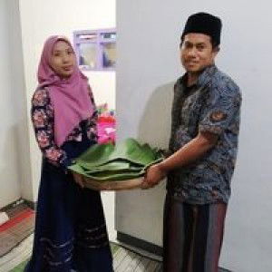 Indah Sri Susanti profile icon