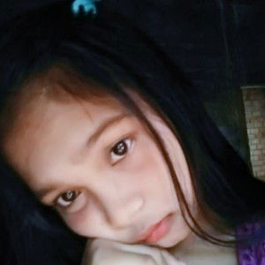 Desy Novitasari profile icon