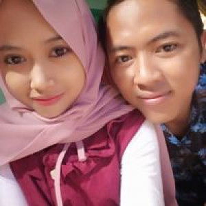 Indah Devii profile icon