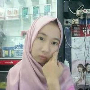 Fitri Wahyuni AmOy profile icon