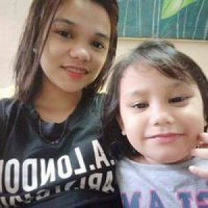 نيكول أكينو profile icon