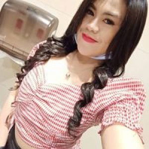 Aiiu Azhari profile icon