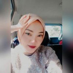 Selly mentari putri profile icon