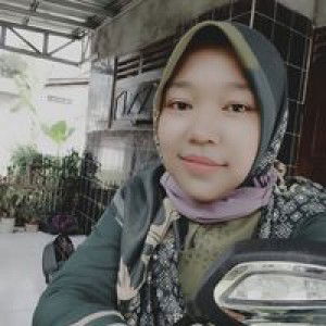 ELy NUrr profile icon