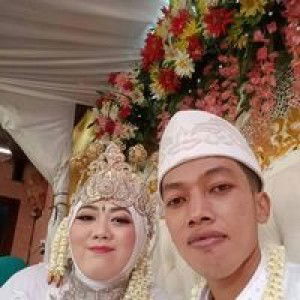 Yuni Yuliana Sari profile icon