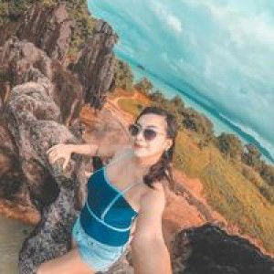 Inah Dela Cruz-Lobrido profile icon