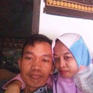 Isnaeni Iis profile icon