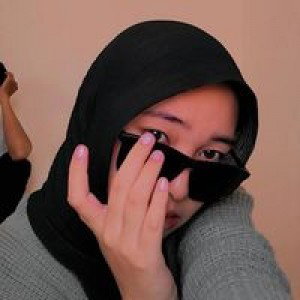 Ratna Sari profile icon