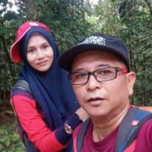 Nik Zuriana Bt Zakaria profile icon