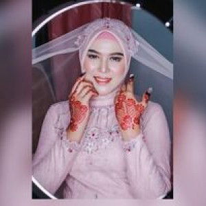 Dwi Gustika Sari profile icon