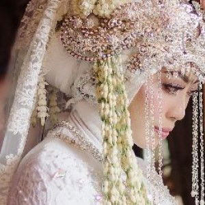 Ade Fajar Kurniawati profile icon