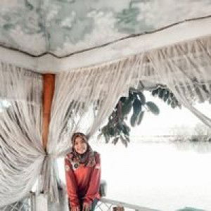 Andi Astrini U profile icon