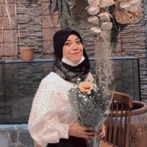Ummi Syahira profile icon