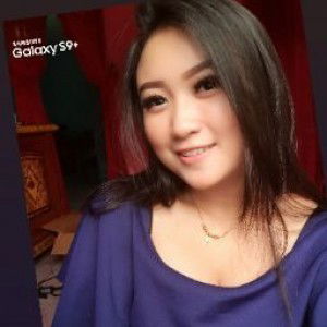 Devi Yuliani profile icon