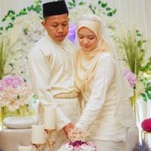 Nur Azizah profile icon