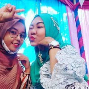 Vitrie Handayani Handayani profile icon