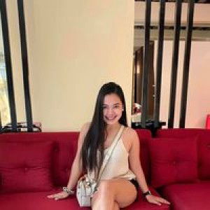 Elvira Quennie Pong-iyen Palomares profile icon